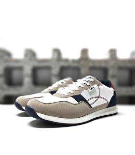 Zapatillas Lois blancas para hombre con forro textil y plantilla acolchada.