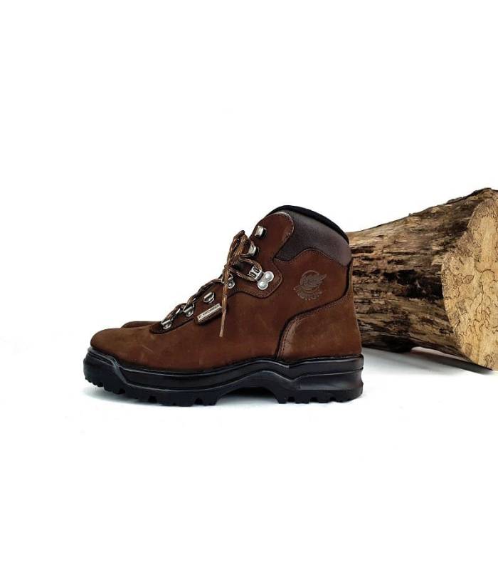 Perfil: Botas senderismo marrón Notton-Tex impermeable con suela de goma vulcanizada.