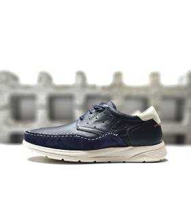 Vista lateral del zapatos casual ultra ligero de piel de vacuno azul.