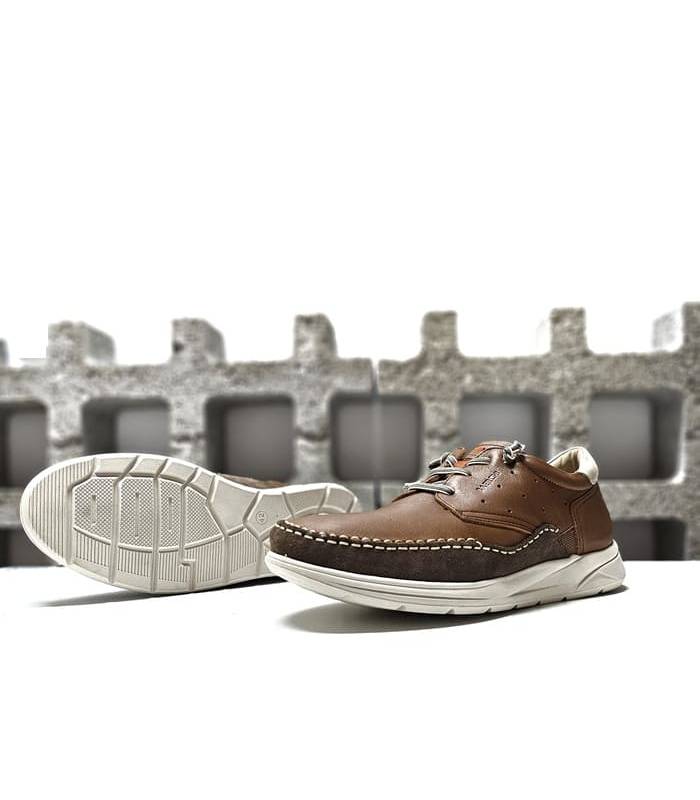 Suela de caucho antideslizante que proporciona estabilidad y confort de zapato marron