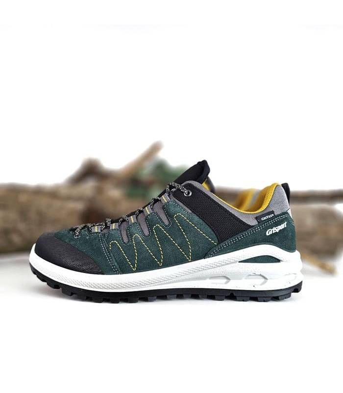 Zapatillas trekking Grisport fabricada en Italia, ideal para senderismo, vista de perfil