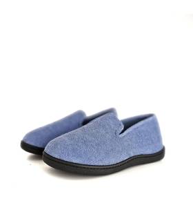 Zapatilla de casa mujer rizo azul Plumaflex en vista semi lateral.