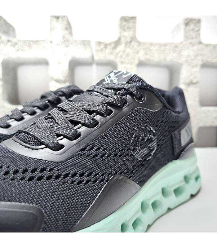 Cierre con cordones: Ajuste perfecto para correr con seguridad en zapatilla negra