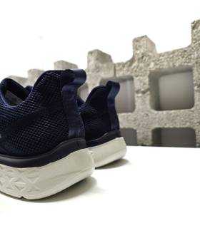 Vista trasera de deportivo hombre Chalon de verano color azul