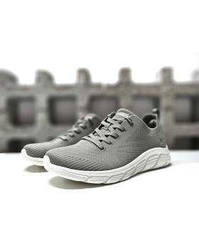 Vista de medio perfil: Zapatillas Skechers Graceful Stride en verde con estilo deportivo.