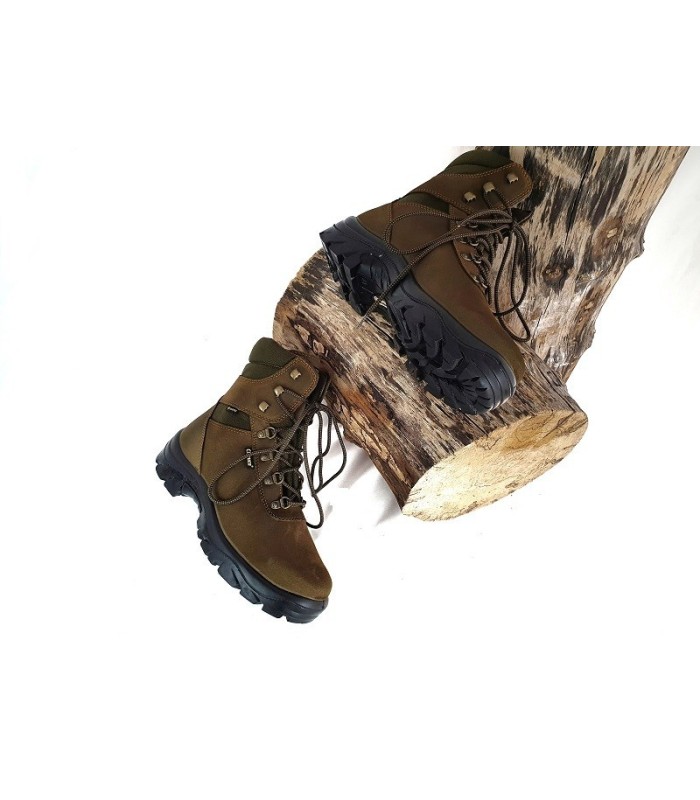 Bota chiruca de caza para hombre modelo Torcaz en color verde marron con goretex