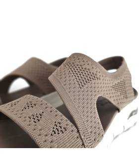detalle punto textil sandalia Skechers Arch Fit moca mujer