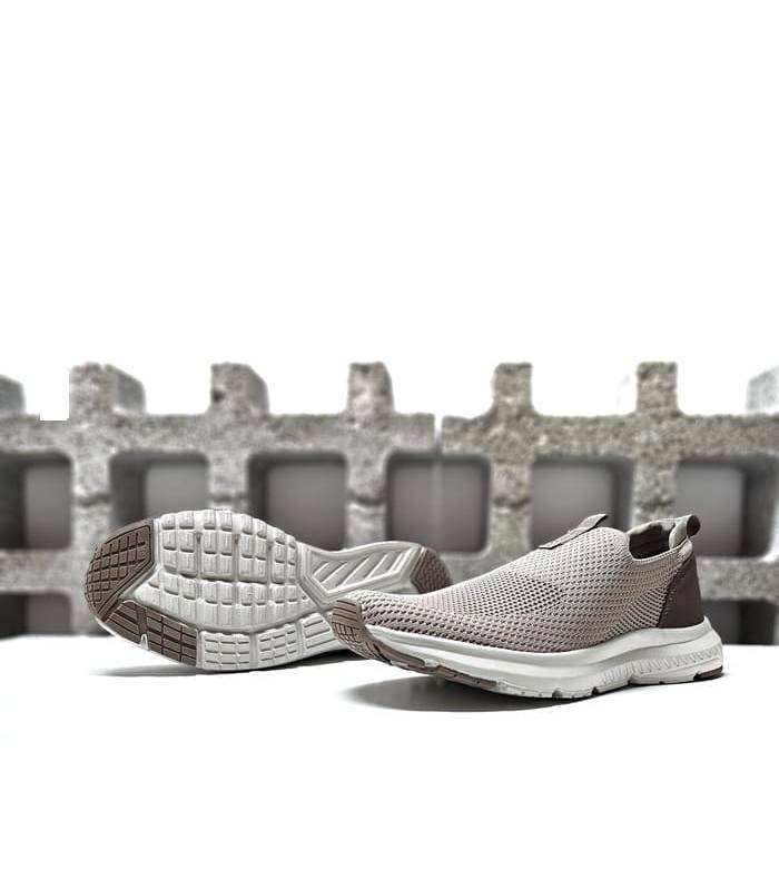 Suela del zapato Nicoboco beige tipo mocasín para hombre, en poliuretano blanco, ligera y flexible con buena tracción