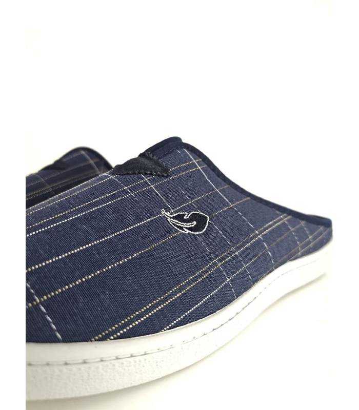 Detalle del tejido fresco para el verano azul de la zapatilla descalza para hombre de plumaflex