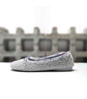 Zapatilla francesita mujer tela rizo gris Garrido Muro vista lateral.