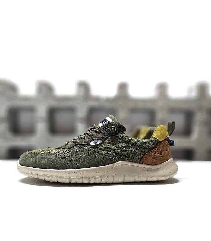Zapatilla hombre piel textil verde Coronel Tapioca vista lateral.