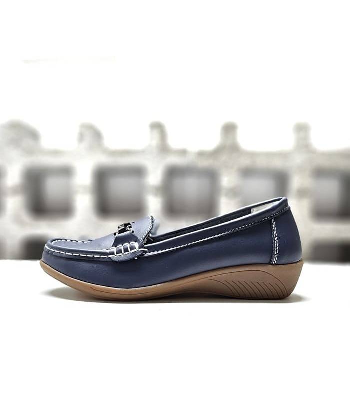 zapatos mujer azul marino cuña piel pespunte claro