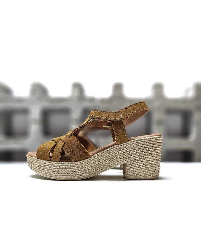 Sandalia plataforma marrón mujer KMN vista lateral