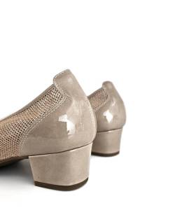 zapato salón mujer beige tacón forrado vista trasera