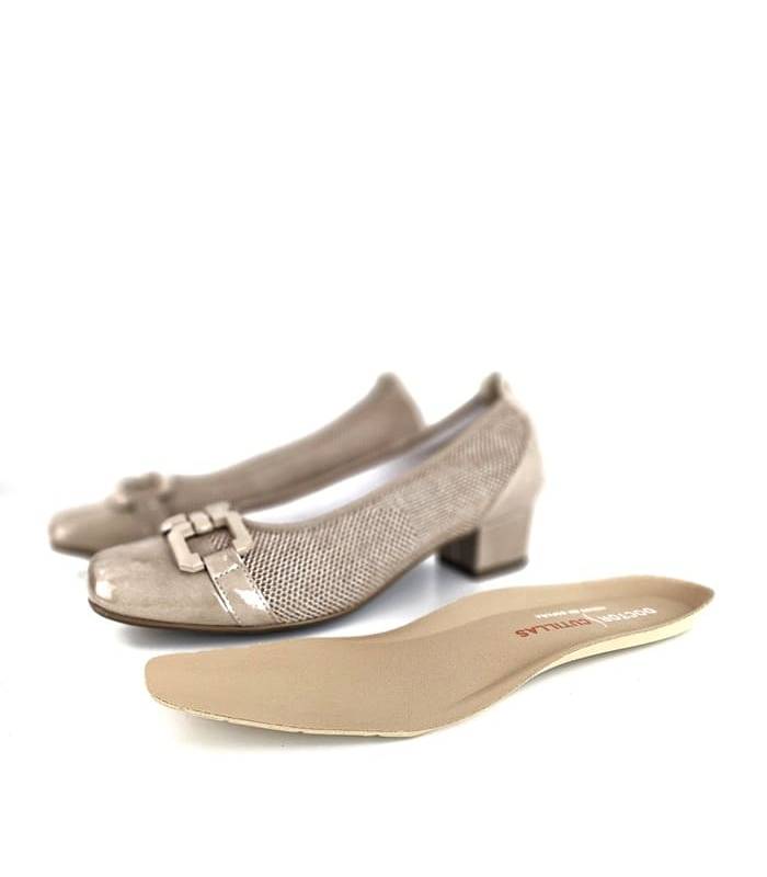 plantilla extraíble zapatos salón mujer charol beige