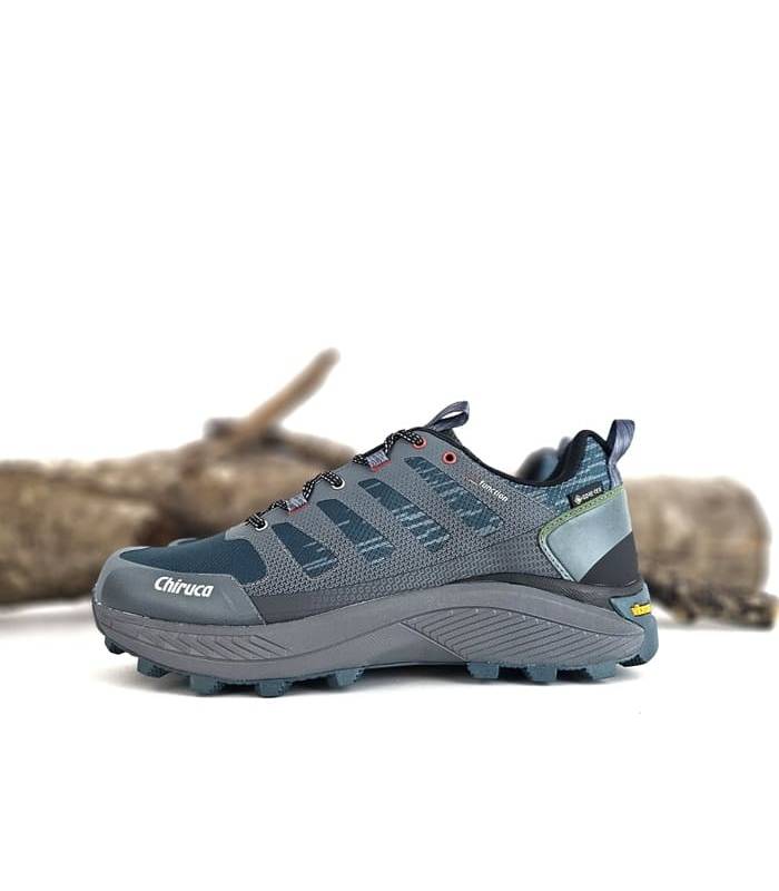 zapatilla montaña ligera GoreTex Vibram Cenote Chiruca lateral