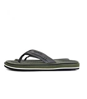 (Perfil lateral):
Chancla de dedo Nicoboco en color verde, ideal para los días de playa y sol.