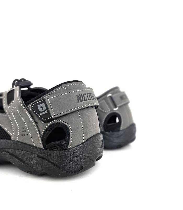 Vista trasera de la sandalia Kunan de Nicoboco para hombre con talón acolchado