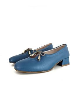 Zapatos azul mujer salón Lulu de Nival con lacito decorativo y puntera redondeada