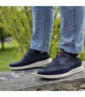 Zapato hombre cordón elástico de Baerchi azul puesto