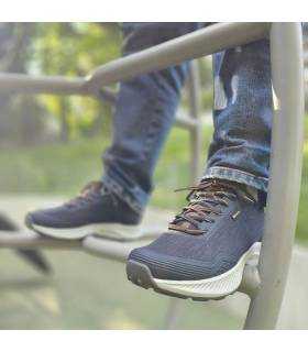 zapatillas deportivas azules modelo Soria 13 de Chiruca para hombre