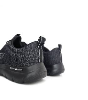 Vista trasera de las zapatillas deportiva comodas para hombre de Skechers