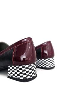 Detalle tacón forrado damero mocasines mujer Jessica Nival