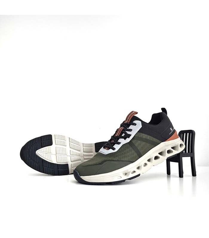 suela goma antideslizante y entresuela perforada zapatillas XTI verdes hombre