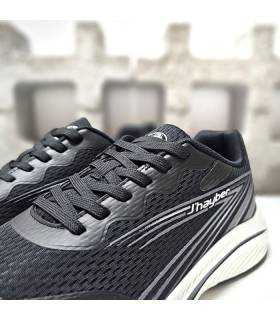 detalle del cierre de cordones de las zapatillas deportivas Ranera de hombre