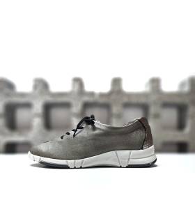 Perfil lateral zapato mujer gris de piel Suave by Leyland.