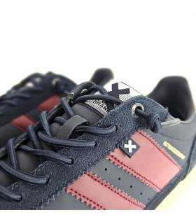 zapatillas casual azules Xti hombre vista con detalle delos cordones elásticos