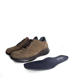 plantilla extraida junto a los zapatos impermables marrones de Luisetti para hombre