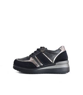 vista lateral de los zapatos deportivos negros para mujer MySoft