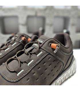 detalle cordones elásticos Dockers marrón
