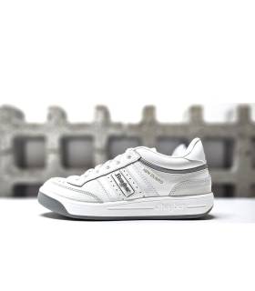 Deportivos para hombre J'hayber New Olimpo de cordones en color blancos, vista de perfil