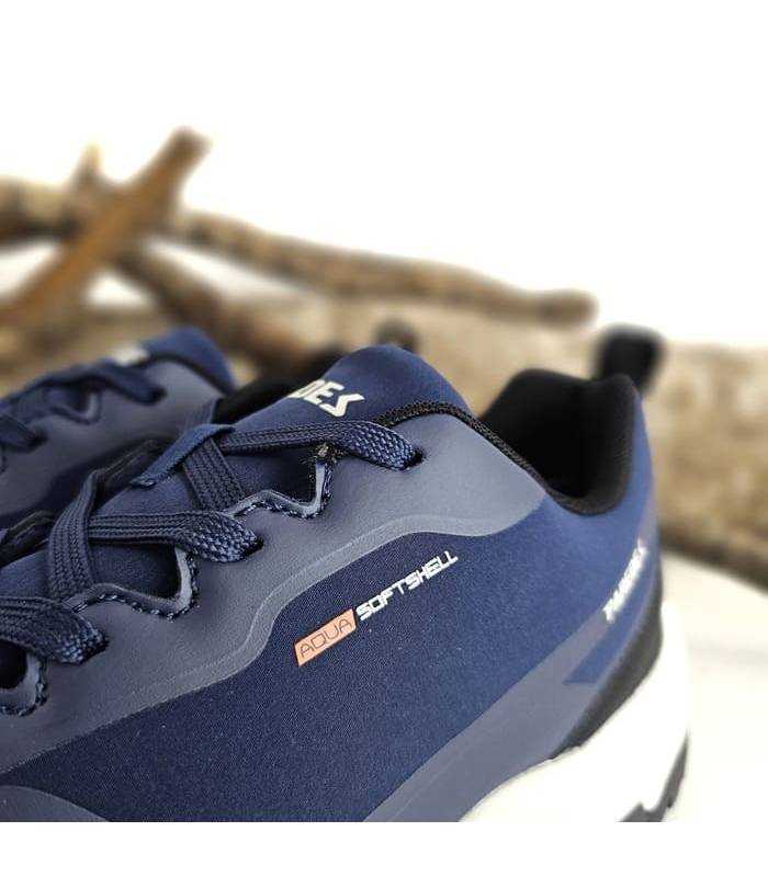 detalle de cordones de Zapatillas trekking hombre Redueña azules