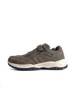 Deportivos J’hayber marrones para hombre con suela blanca, vista lateral