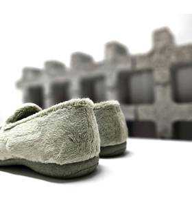 detalle trasero zapatillas casa invierno mujer pelito verde Cabrera