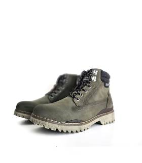 Botas hombre casual verdes de Dockers by Gerli vista de perfil, destacando el diseño y el cuello acolchado.