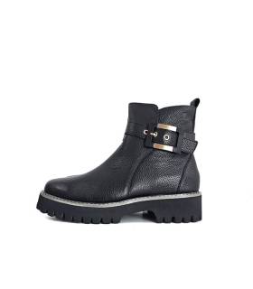 Vista lateral completa botines negros mujer Treintas