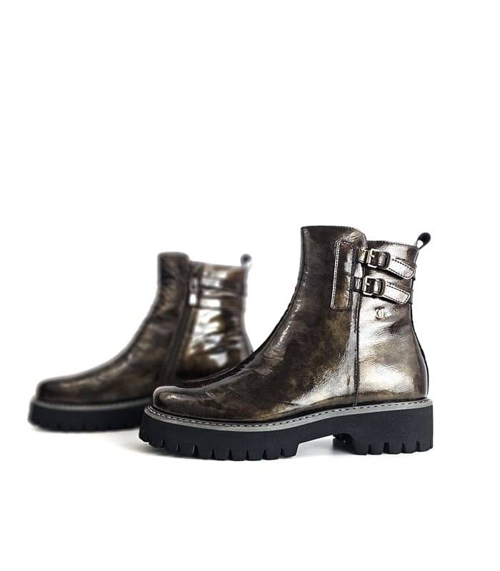 Botas militares mujer charol marrón Treintas vista lateral con cremallera