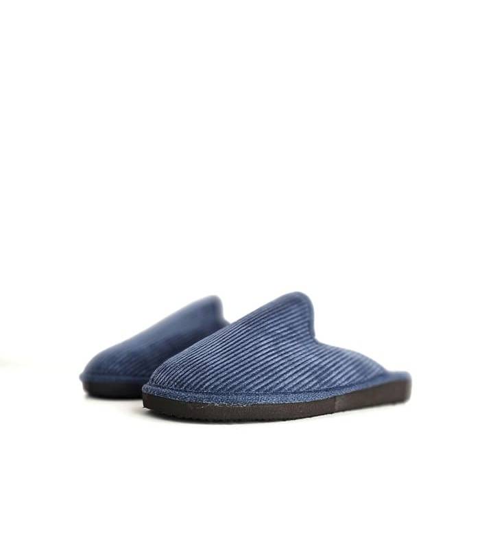 Zapatillas casa mujer pana azul petróleo Pelusin vista diagonal. puestas