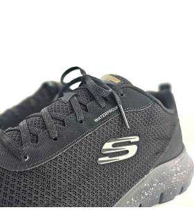 Skechers zapatillas hombre negras impermeables detalle  del cierre de cordones
