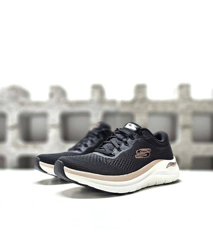 zapatillas deportivas mujer Skechers Arch Fit Glow negras coral de rebajas