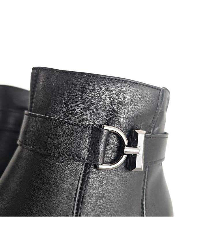 Botines mujer piel negros Treintas detalle de hebilla metálica lateral