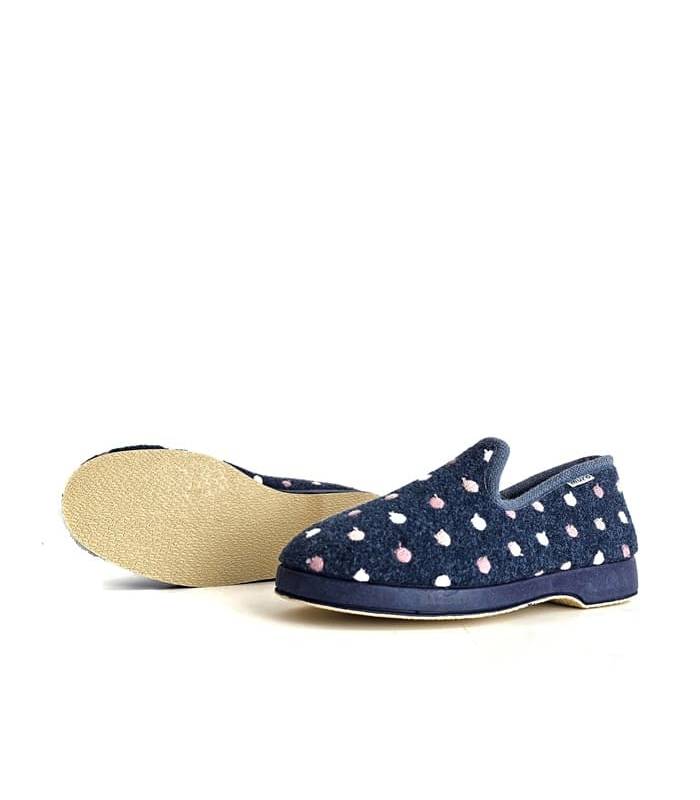 Detalle del piso flexible de las zapatillas de invierno de lunares de Garrido Muro azules
