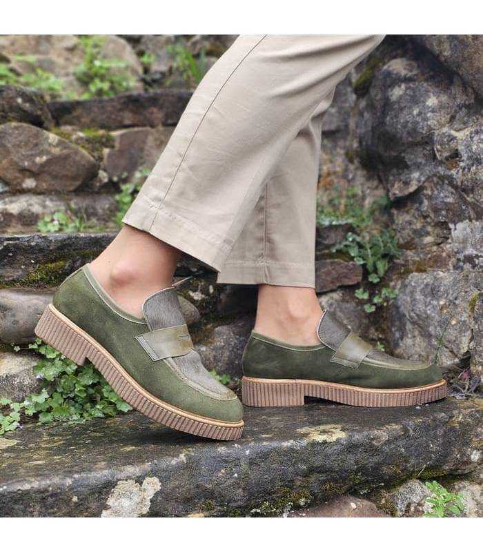mocasines de mujer para invierno de piel lisa y de potro modelo Alicia de Nival puestos