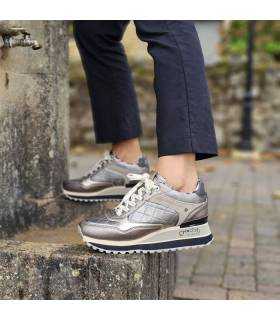 Deportivos mujer invierno color taupe con plataforma de mujer puestos
