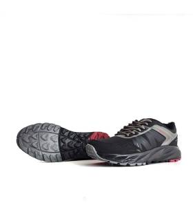 Suela de caucho zapatillas trekking Nicoboco Silkan negras con tacos