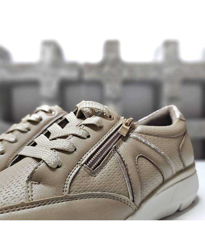 Detalle cremallera lateral zapatos deportivos mujer camel Vicmart